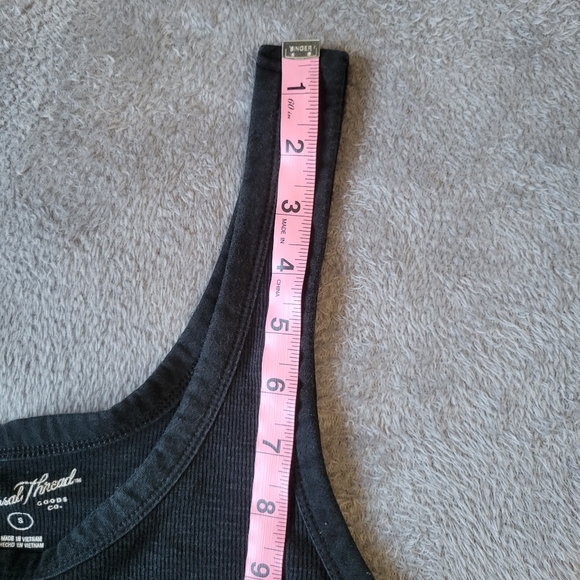 vintage universal thread black tank top - Picture 4 of 5